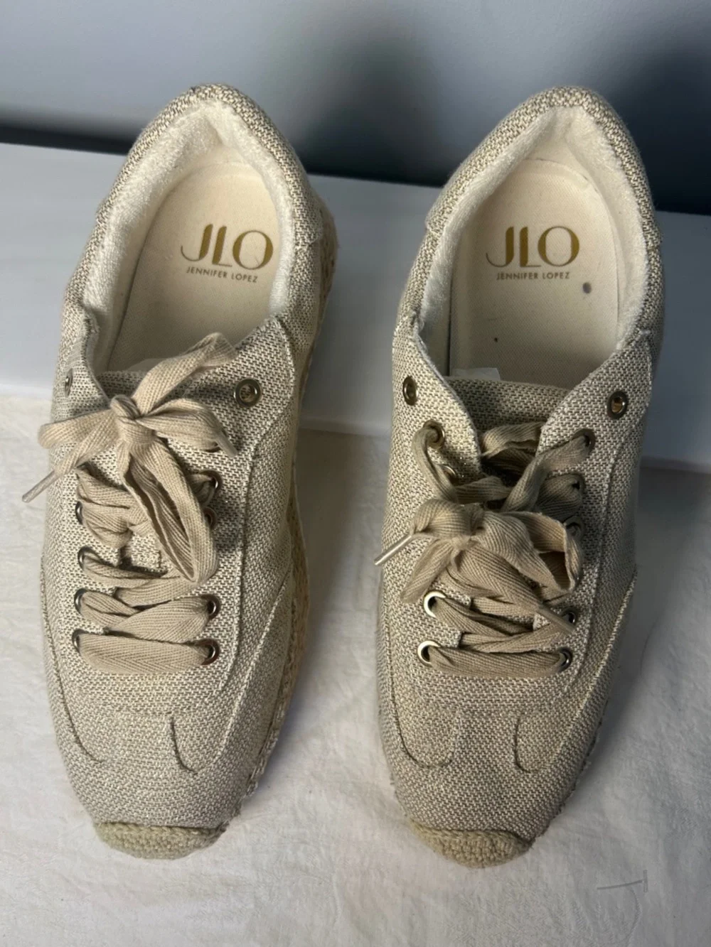 JLO Jennifer Lopez Lonlan Comfort Sneakers Women's Size 10M Tan/gold